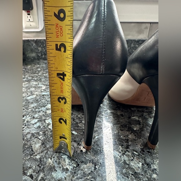 Brooks Brothers Classic Two Tone Black & White Genuine Leather Heels Size 9.5 - Picture 13 of 14